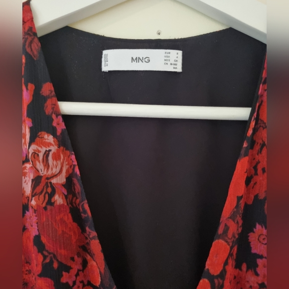 MNG dress. Size eur8. In red floral - Picture 4 of 6